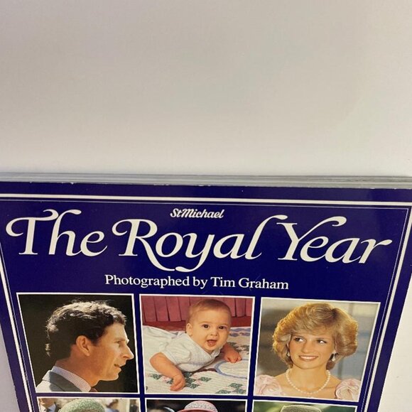The Royal Year Photographed by Tim Graham. Paperback Book 1983 (St Michael) - Picture 5 of 6